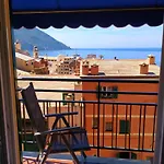 Apartman A Due Passi Dal Cielo E Dal Mare - Balcony With Sea View